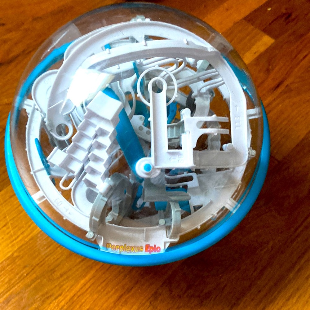 Perplexus Epio ball.